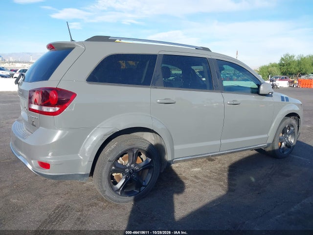Dodge Journey Crossroad 2020 3C4PDCGB1LT270941 Image 6