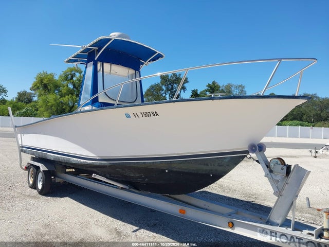 2003 Palm Beach White Cap 23.5 მანქანა იყიდება აუქციონზე, vin: MUS10737A303, აუქციონის ნომერი: 46411141