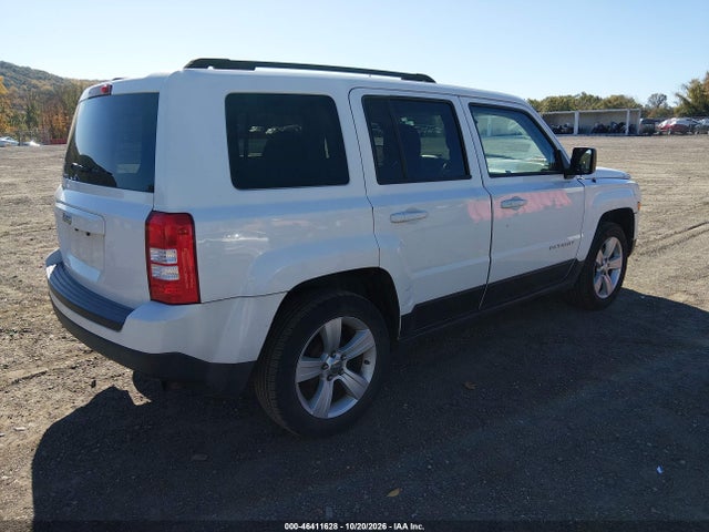 46411628 :رقم المزاد ، 1C4NJPBAXFD126028 vin ، 2015 Jeep Patriot Sport مزاد بيع