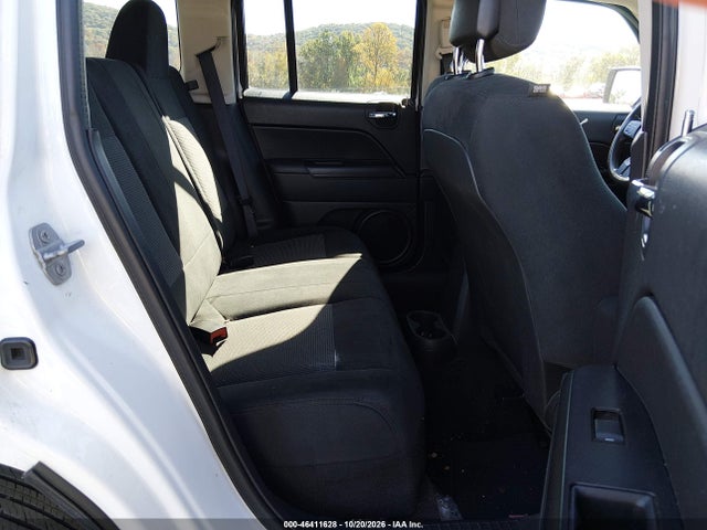 46411628 :رقم المزاد ، 1C4NJPBAXFD126028 vin ، 2015 Jeep Patriot Sport مزاد بيع
