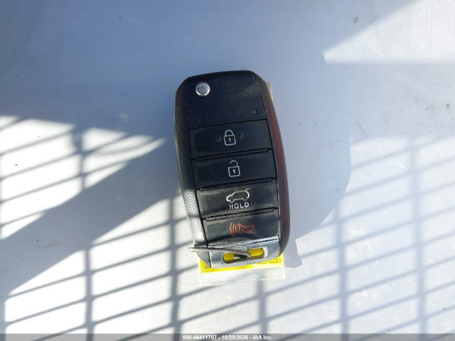 KNDMB5C1XG6157250 KIA SEDONA LX