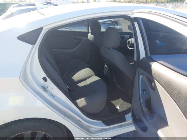Продажа на аукционе авто 2015 Hyundai Elantra Se, vin: 5NPDH4AE1FH577644, номер лота: 46411740