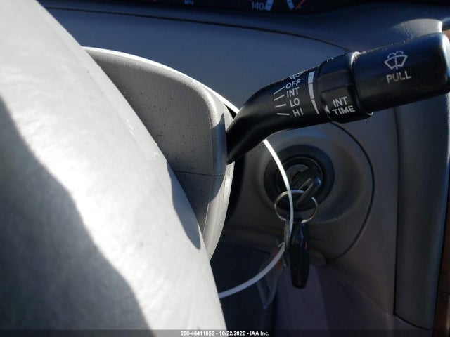 46411852 :رقم المزاد ، 4T1BF28B42U257260 vin ، 2002 Toyota Avalon Xls مزاد بيع