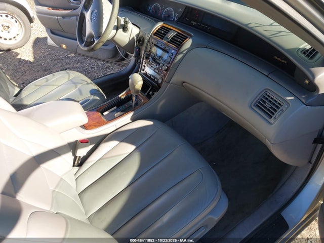 46411852 :رقم المزاد ، 4T1BF28B42U257260 vin ، 2002 Toyota Avalon Xls مزاد بيع