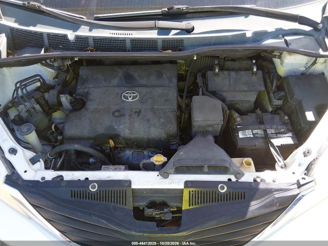 2011 Toyota Sienna Le V6 მანქანა იყიდება აუქციონზე, vin: 5TDKK3DC3BS065336, აუქციონის ნომერი: 46412025