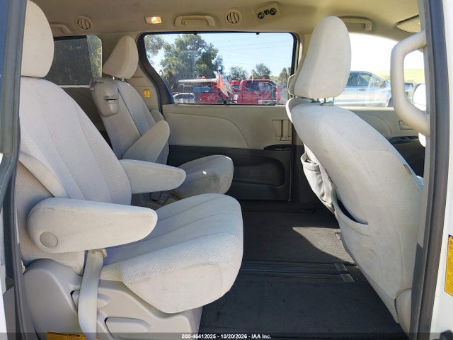 2011 Toyota Sienna Le V6 მანქანა იყიდება აუქციონზე, vin: 5TDKK3DC3BS065336, აუქციონის ნომერი: 46412025