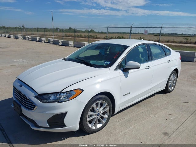 3FA6P0LU7KR188559 Ford Fusion Hybrid Se