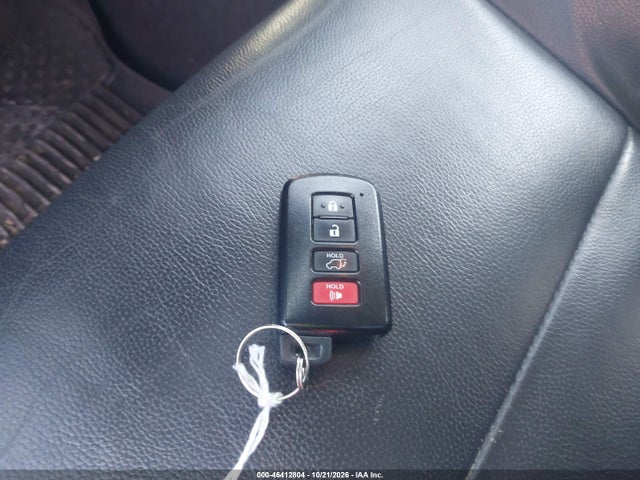 Продаж на аукціоні авто 2018 Toyota Rav4 Xle, vin: 2T3WFREV3JW488911, номер лоту: 46412804
