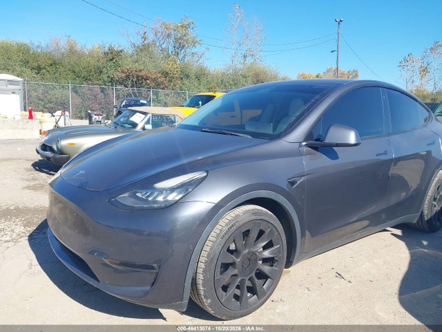 Продаж на аукціоні авто 2021 Tesla Model Y Long Range Dual Motor All-wheel Drive, vin: 5YJYGDEE3MF198638, номер лоту: 46413074