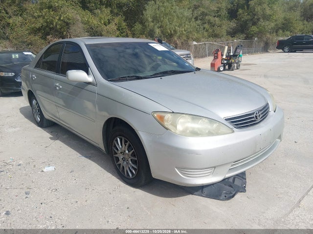 2005 Toyota Camry Le მანქანა იყიდება აუქციონზე, vin: 4T1BE32K85U536412, აუქციონის ნომერი: 46413225
