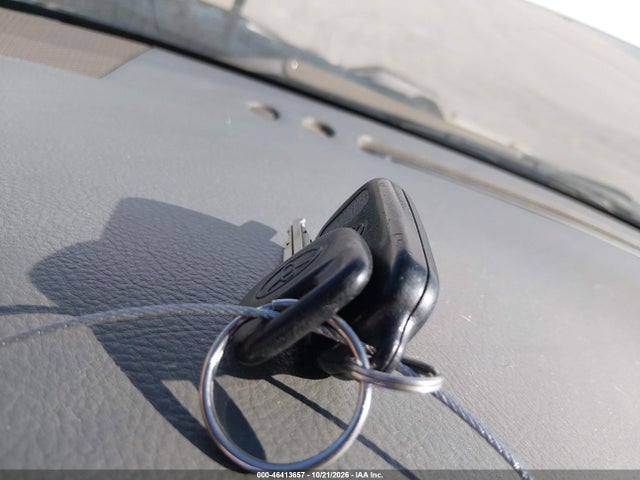 46413657 :رقم المزاد ، JTDBE32K020136349 vin ، 2002 Toyota Camry Le مزاد بيع