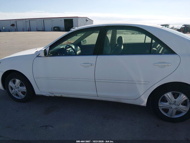 46413657 :رقم المزاد ، JTDBE32K020136349 vin ، 2002 Toyota Camry Le مزاد بيع