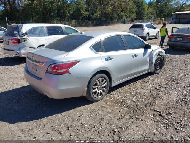 Продажа на аукционе авто 2015 Nissan Altima 2.5 S, vin: 1N4AL3AP2FC149886, номер лота: 46413872