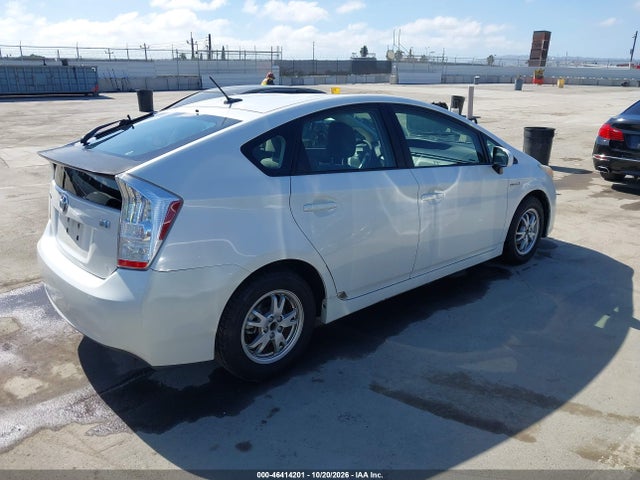 2011 Toyota Prius Three მანქანა იყიდება აუქციონზე, vin: JTDKN3DU2B0248522, აუქციონის ნომერი: 46414201