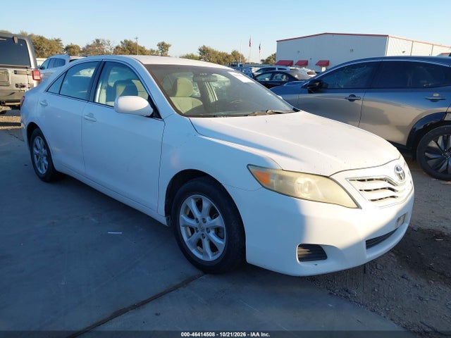 46414508 :رقم المزاد ، 4T1BF3EK8BU758758 vin ، 2011 Toyota Camry Le مزاد بيع