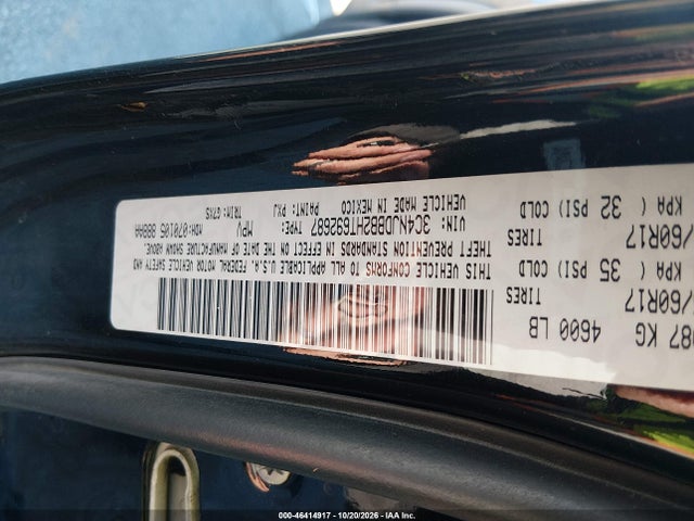 46414917 :رقم المزاد ، 3C4NJDBB2HT692687 vin ، 2017 Jeep New Compass Latitude 4x4 مزاد بيع