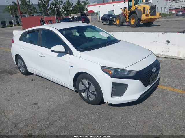 2018 Hyundai Ioniq Hybrid Blue მანქანა იყიდება აუქციონზე, vin: KMHC65LC2JU099585, აუქციონის ნომერი: 46415180