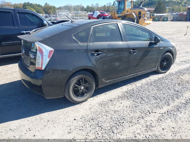 46415682 :رقم المزاد ، JTDKN3DU9D1672020 vin ، 2013 Toyota Prius Three Se مزاد بيع