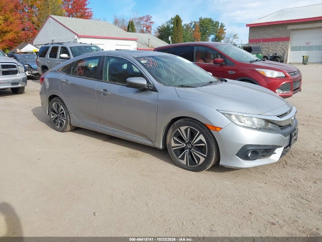 46415741 :رقم المزاد ، 19XFC1F30GE211631 vin ، 2016 Honda Civic Ex-t مزاد بيع