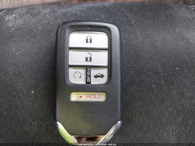 46415741 :رقم المزاد ، 19XFC1F30GE211631 vin ، 2016 Honda Civic Ex-t مزاد بيع