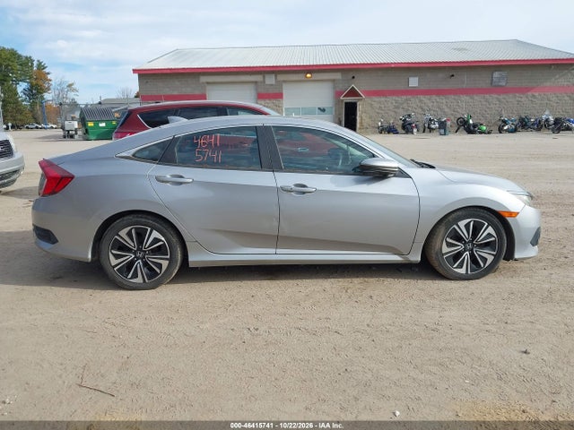 46415741 :رقم المزاد ، 19XFC1F30GE211631 vin ، 2016 Honda Civic Ex-t مزاد بيع