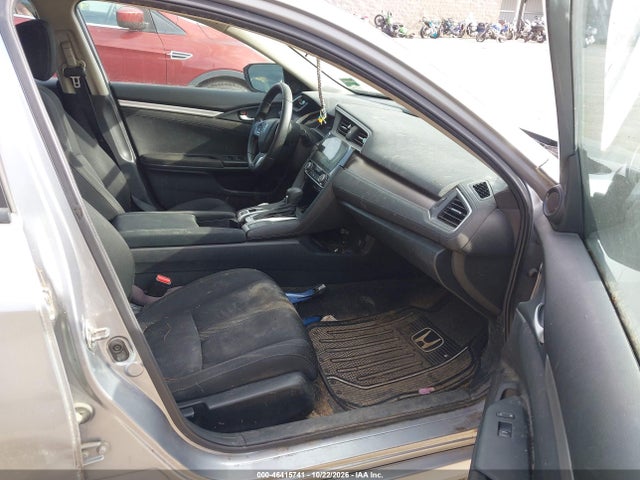 46415741 :رقم المزاد ، 19XFC1F30GE211631 vin ، 2016 Honda Civic Ex-t مزاد بيع