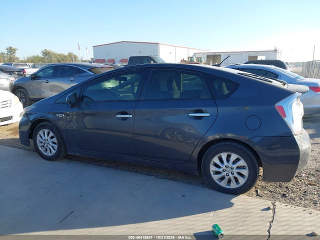 46415857 :رقم المزاد ، JTDKN3DP8D3046649 vin ، 2013 Toyota Prius Plug-in مزاد بيع