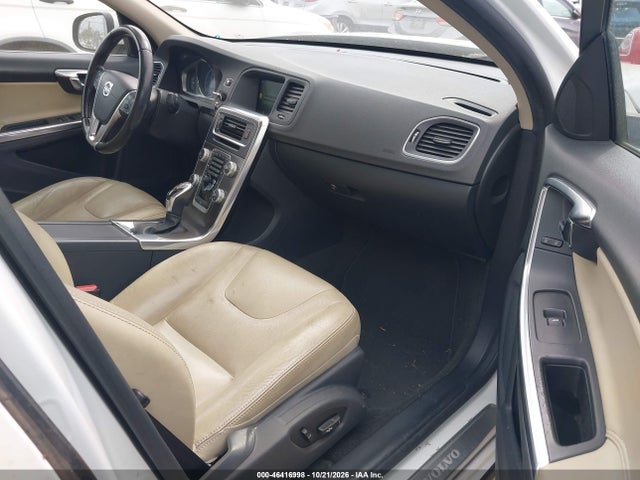 Volvo S60 T5 Drive-e Premier 2016 YV126MFK7G2408379 Image 5
