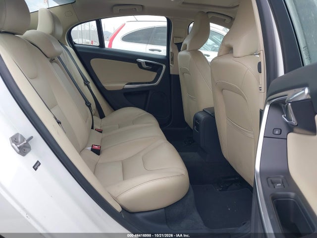 Volvo S60 T5 Drive-e Premier 2016 YV126MFK7G2408379 Image 8
