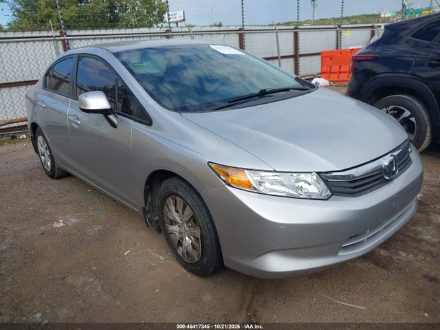 46417345 :رقم المزاد ، 19XFB2F53CE045285 vin ، 2012 Honda Civic Lx مزاد بيع