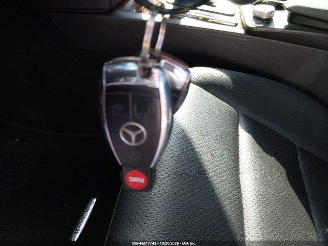 46417743 :رقم المزاد ، WDDGF54X99F214101 vin ، 2009 Mercedes-benz C 300 Luxury/sport مزاد بيع