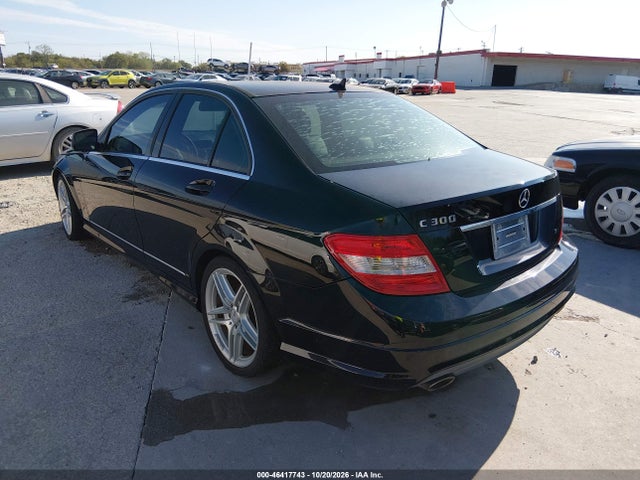 46417743 :رقم المزاد ، WDDGF54X99F214101 vin ، 2009 Mercedes-benz C 300 Luxury/sport مزاد بيع