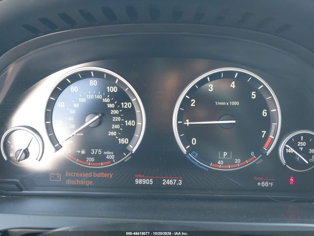 2013 Bmw 740i მანქანა იყიდება აუქციონზე, vin: WBAYA6C59DC995020, აუქციონის ნომერი: 46418077