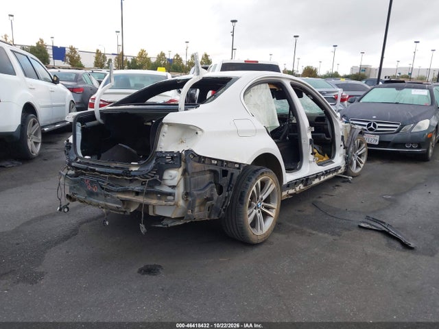 BMW 330I 2018 WBA8B9G50JNU97801 Image 4