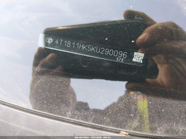 2019 Toyota Camry Le მანქანა იყიდება აუქციონზე, vin: 4T1B11HK5KU290096, აუქციონის ნომერი: 46419254