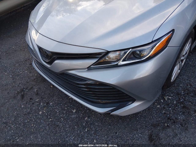 2019 Toyota Camry Le მანქანა იყიდება აუქციონზე, vin: 4T1B11HK5KU290096, აუქციონის ნომერი: 46419254