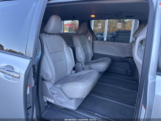 Продаж на аукціоні авто 2019 Toyota Sienna Xle 7 Passenger, vin: 5TDDZ3DCXKS227743, номер лоту: 46419413
