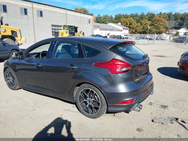 1FADP3K20GL278974 Ford FOCUS SE