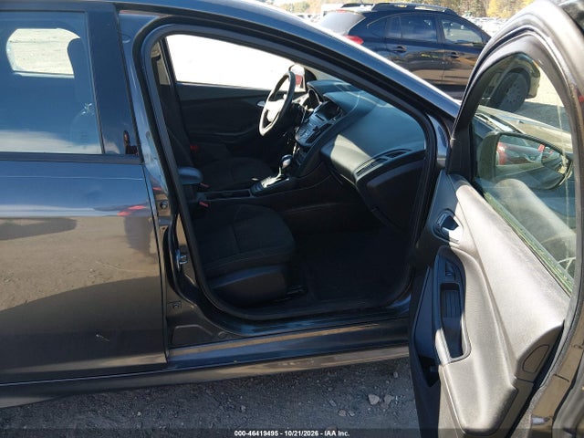 1FADP3K20GL278974 Ford FOCUS SE