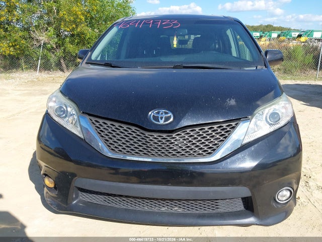 46419733 :رقم المزاد ، 5TDXK3DC7FS552888 vin ، 2015 Toyota Sienna Se 8 Passenger مزاد بيع