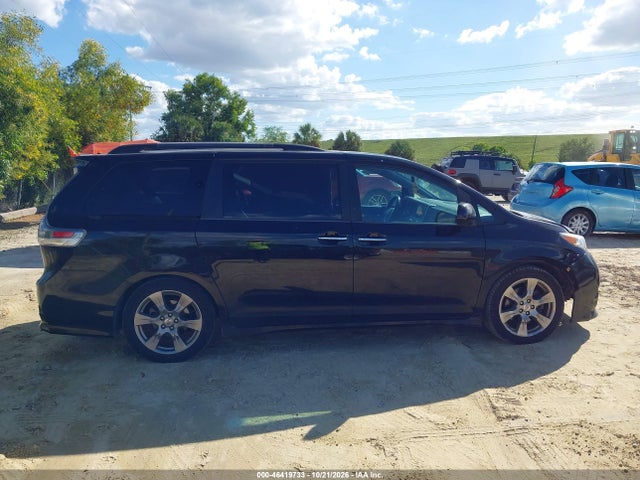 46419733 :رقم المزاد ، 5TDXK3DC7FS552888 vin ، 2015 Toyota Sienna Se 8 Passenger مزاد بيع
