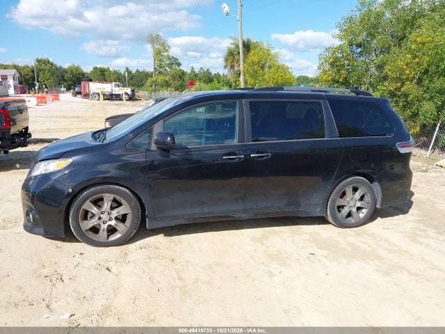 46419733 :رقم المزاد ، 5TDXK3DC7FS552888 vin ، 2015 Toyota Sienna Se 8 Passenger مزاد بيع