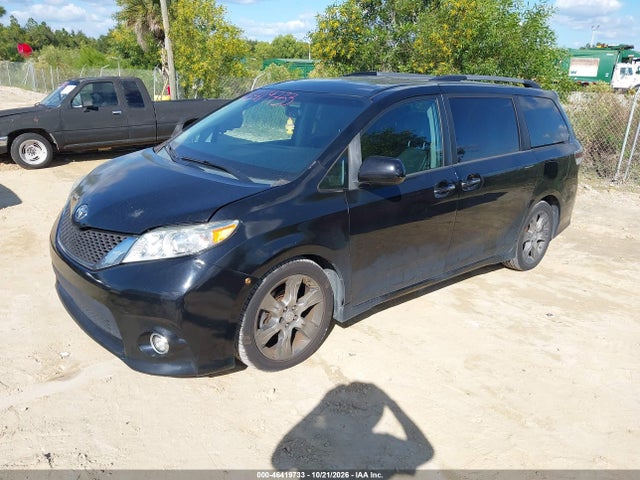 46419733 :رقم المزاد ، 5TDXK3DC7FS552888 vin ، 2015 Toyota Sienna Se 8 Passenger مزاد بيع