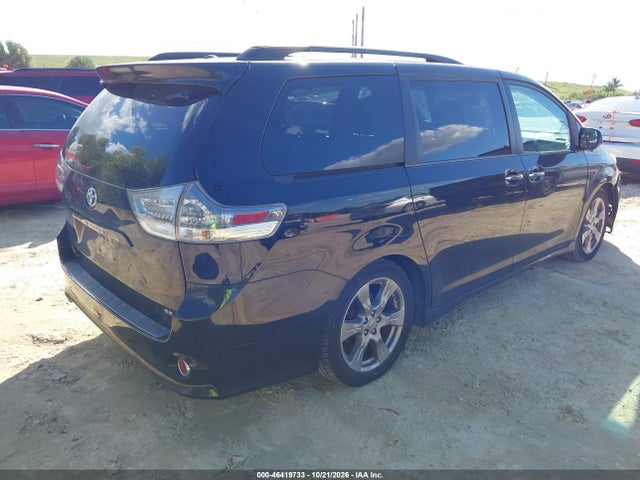 46419733 :رقم المزاد ، 5TDXK3DC7FS552888 vin ، 2015 Toyota Sienna Se 8 Passenger مزاد بيع