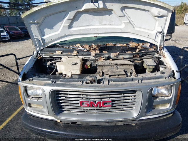 46419939 :رقم المزاد ، 1GDHG31R1Y1157020 vin ، 2000 Gmc Savana Special مزاد بيع