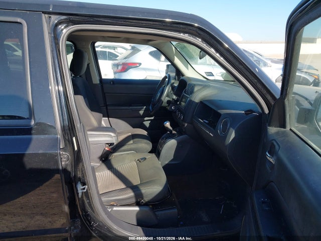 2014 Jeep Patriot Latitude მანქანა იყიდება აუქციონზე, vin: 1C4NJPFB6ED732282, აუქციონის ნომერი: 46420048