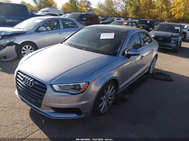 46420063 :رقم المزاد ، WAUE8GFF1G1039443 vin ، 2016 Audi A3 2.0t Premium مزاد بيع