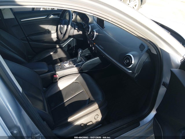 46420063 :رقم المزاد ، WAUE8GFF1G1039443 vin ، 2016 Audi A3 2.0t Premium مزاد بيع
