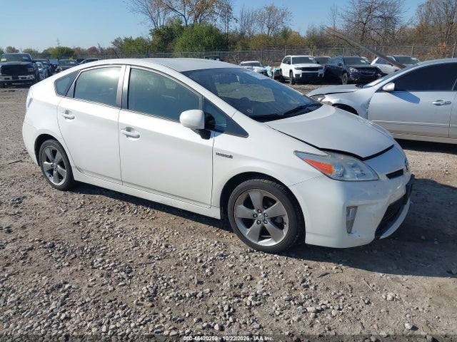 46420258 :رقم المزاد ، JTDKN3DU9D5609217 vin ، 2013 Toyota Prius Three Se مزاد بيع