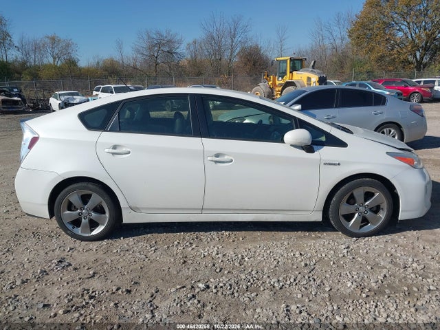 46420258 :رقم المزاد ، JTDKN3DU9D5609217 vin ، 2013 Toyota Prius Three Se مزاد بيع